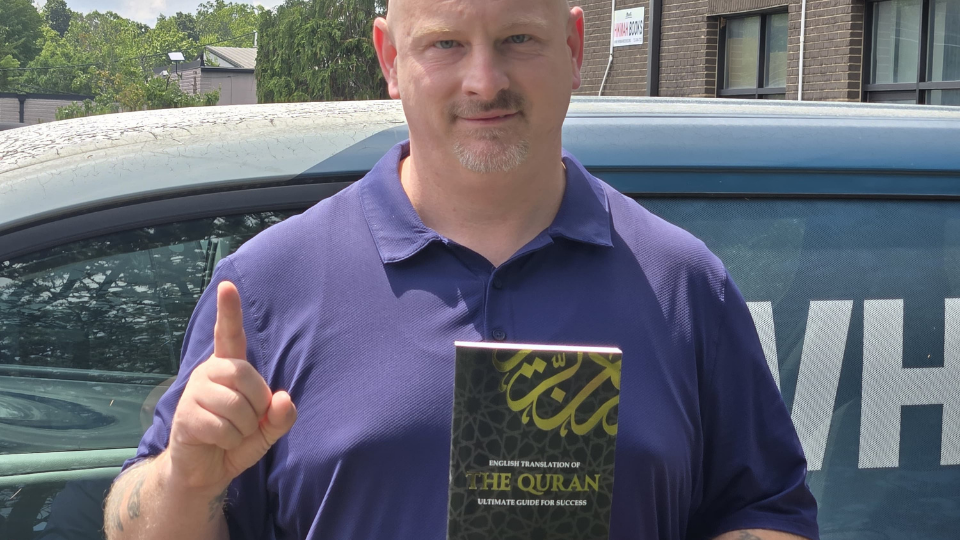 Free Quran Distribution